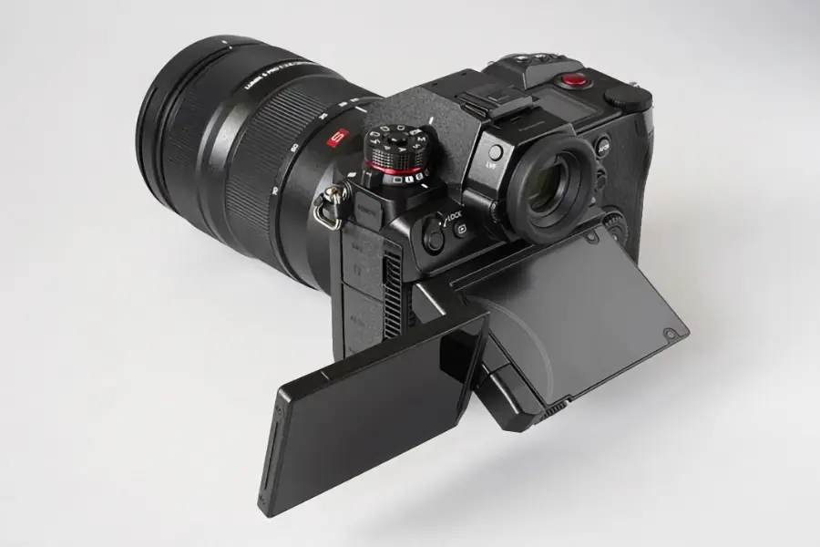 Panasonic Lumix S1H: La Videocamera Definitiva per Filmmaker_01