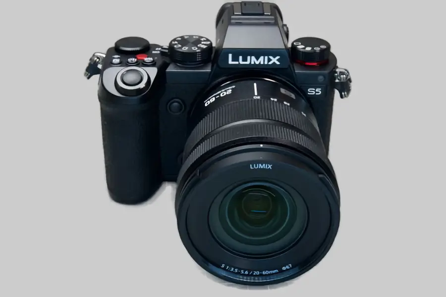 Panasonic S5 Review: Best Value Full-Frame Hybrid Camera_01