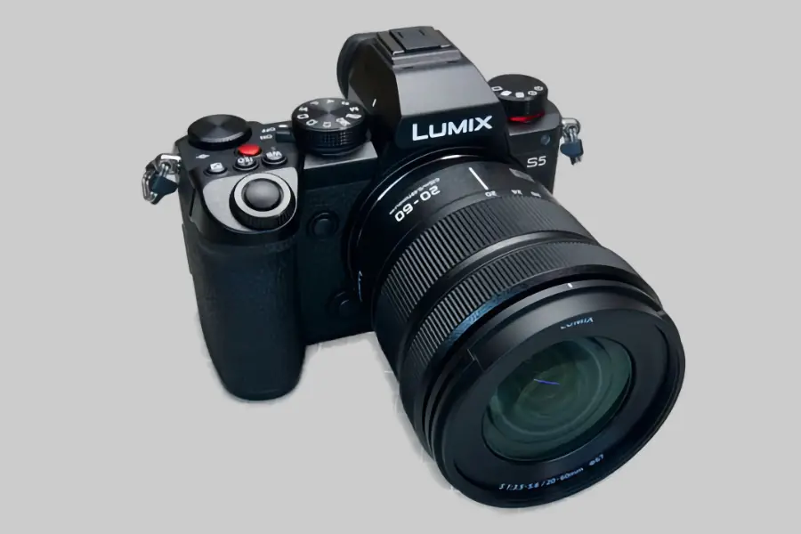 Ulasan Panasonic S5: Kamera Hybrid Full-Frame Terbaik_01