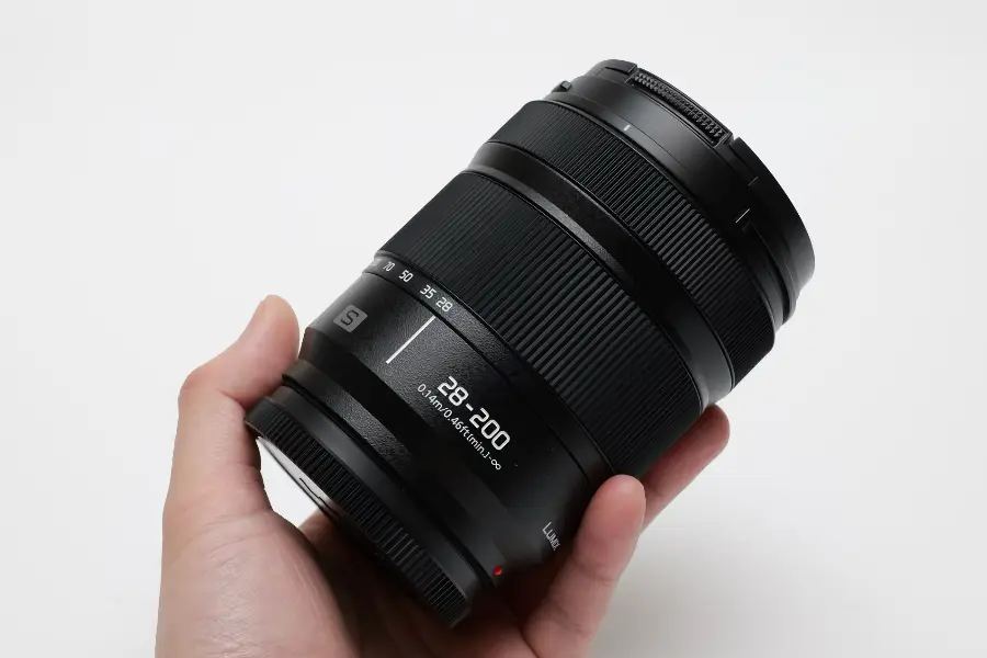 รีวิวเลนส์ Panasonic Lumix S 28-200mm: ซูมเบา ครบทุกระยะ_01